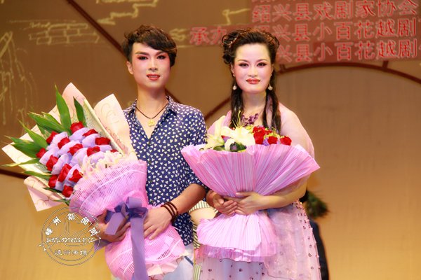 ����Խ��Ϸ���ٻ��׽�Խ�����ɴ�����һ�ڶ���