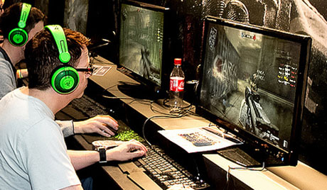 ��ý������Ϸ���й��˵�ս������