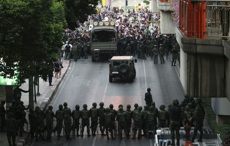 ̩��12�������쵼�˳���ͬһ��У