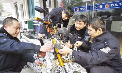 ������Ѱ�װ������ �綯������һʱ��ɷ��ֳ����춯