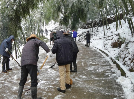 ��Ժ�磺ɨѩ����·ͨ��