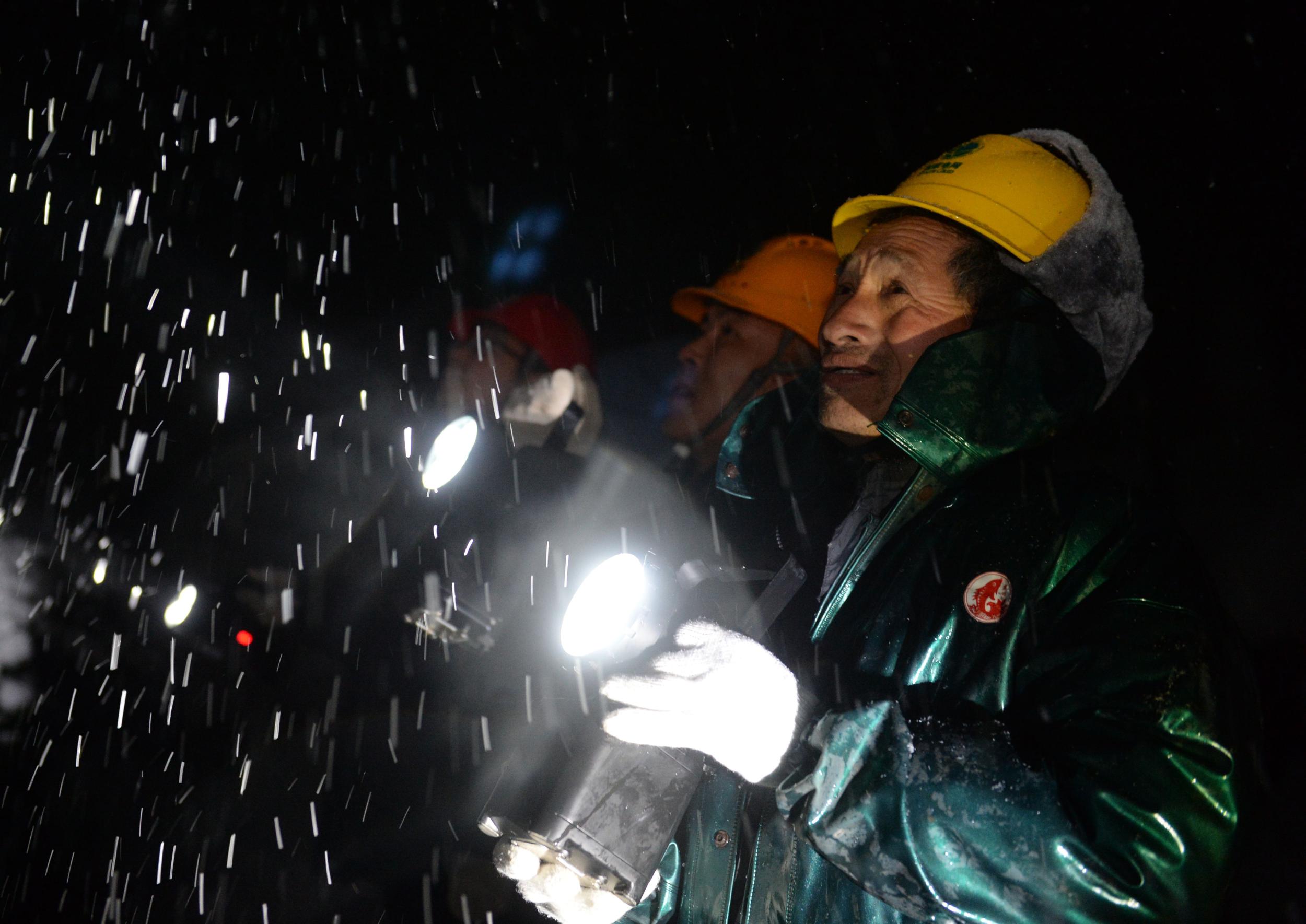 ����������ҹ�ڱ� ȷ����·��������ȫ�ȶ�����