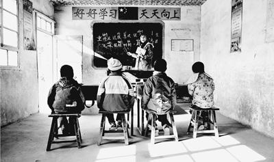 ũ�庢����ѧ��:У���� ��ʦ�ϻ�