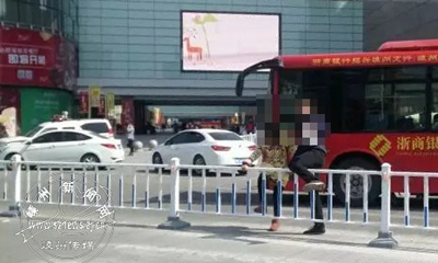 ���ж�¹ɽ�㳡�����·�����м���� ��ȡ�����к����