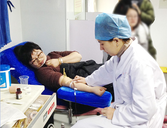 �޳���Ѫӭ����