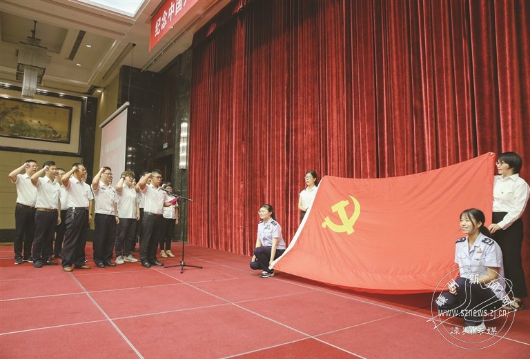 й98